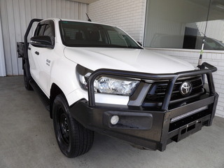2020 Toyota Hilux 4x4 SR 2.8L T Diesel Automatic Double Cab 2L71000 001 Dual Cab (Glacier White) Pre-Owned Car Thumbnail