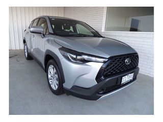 2025  Toyota Corolla Cross GX SUV (Silver) Pre-Owned Car Thumbnail