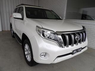 2017 TOYOTA Landcruiser Prado VX (4x4) Wagon (Crystal Pearl) Pre-Owned Car Thumbnail