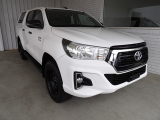 2019 Toyota Hilux 4x4 SR 2.8L T Diesel Automatic Double Cab 1Y46300 003 Dual Cab (Glacier White) Pre-Owned Car Thumbnail