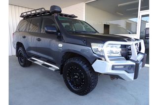 2016 Toyota Landcruiser GX SUV (Grey) Pre-Owned Car Thumbnail