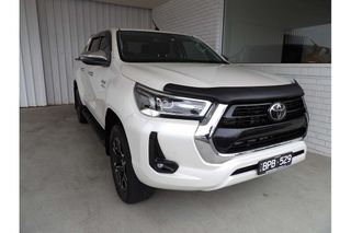 2021  Toyota Hilux SR5 Ute (White) Pre-Owned Car Thumbnail