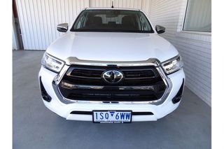 2020 Toyota Hilux SR5 Ute (White) Pre-Owned Car Thumbnail