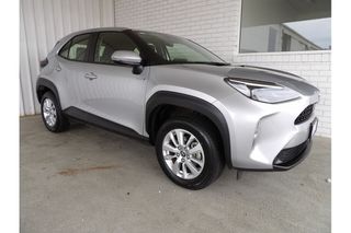 2022  Toyota Yaris Cross GX SUV (Silver) Pre-Owned Car Thumbnail