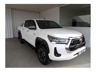 2020  Toyota Hilux SR5 Ute (White) Pre-Owned Car Thumbnail