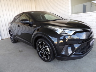 2018 TOYOTA C-HR KOBA (2WD) Wagon (Ink) Pre-Owned Car Thumbnail