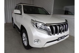2017  Toyota Landcruiser Prado VX SUV (White) Pre-Owned Car Thumbnail