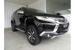 2018  Mitsubishi Pajero Sport GLS SUV Pre-Owned Car Thumbnail