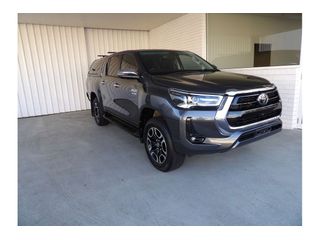 2023  Toyota Hilux SR5 Ute (Grey) Pre-Owned Car Thumbnail