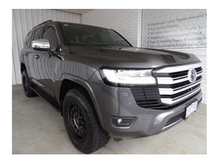 2023  Toyota Landcruiser Sahara SUV (Grey) Pre-Owned Car Thumbnail