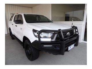 2021  Toyota Hilux SR Ute (White) Pre-Owned Car Thumbnail