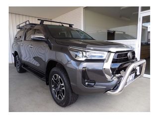 2020  Toyota Hilux SR5 Ute (Grey) Pre-Owned Car Thumbnail